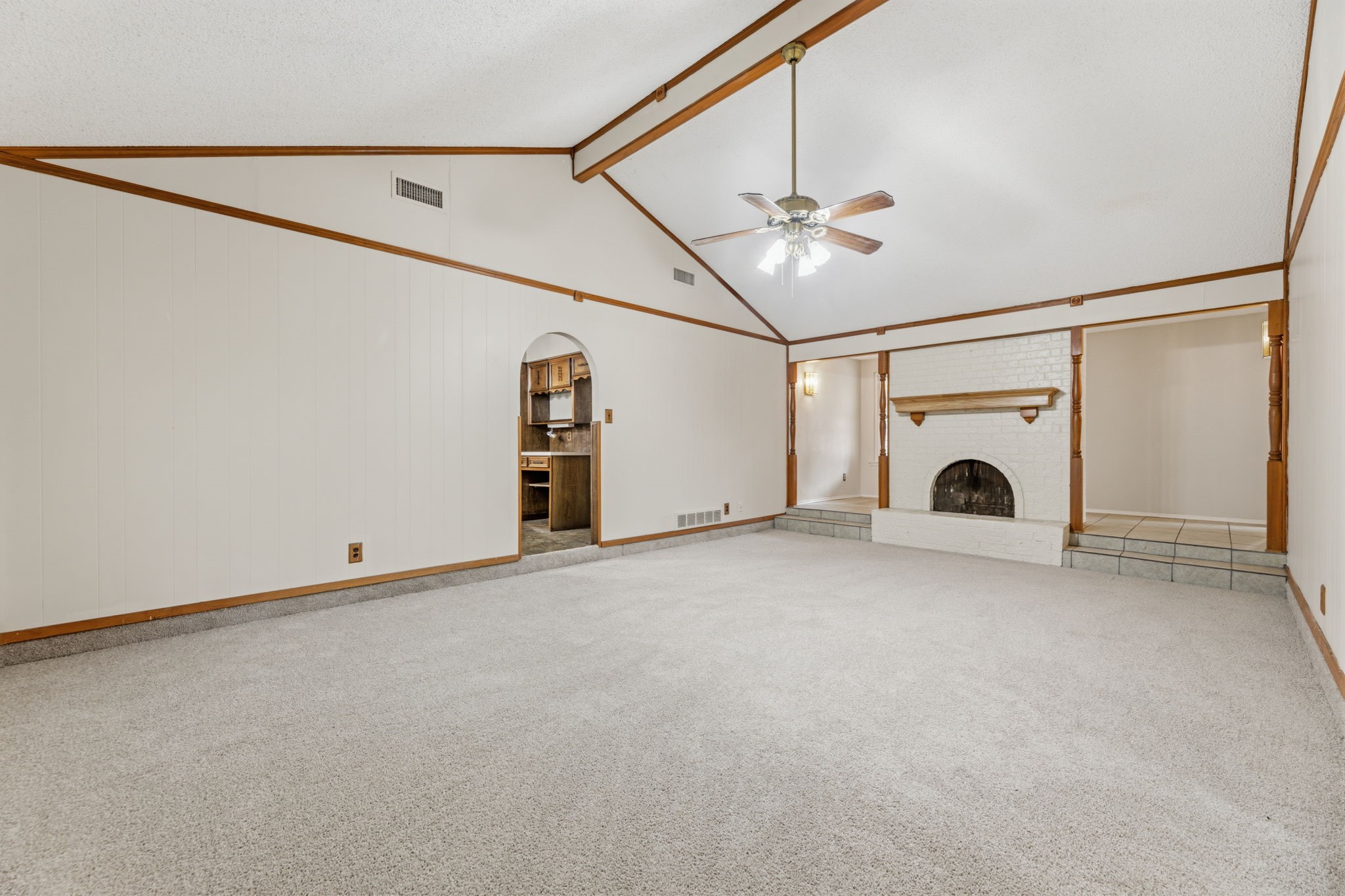2502 Ashbury Drive Arlington TX 76015
