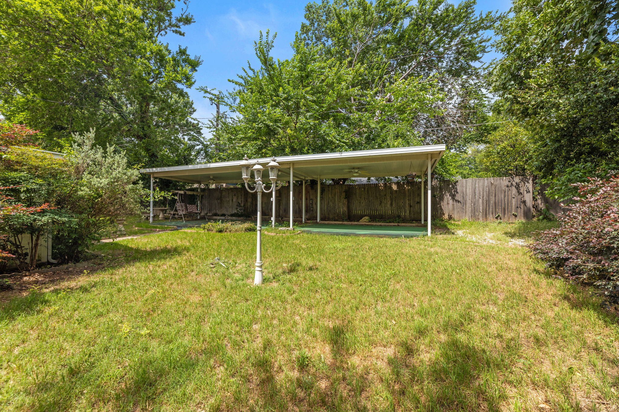 2502 Ashbury Drive Arlington TX 76015