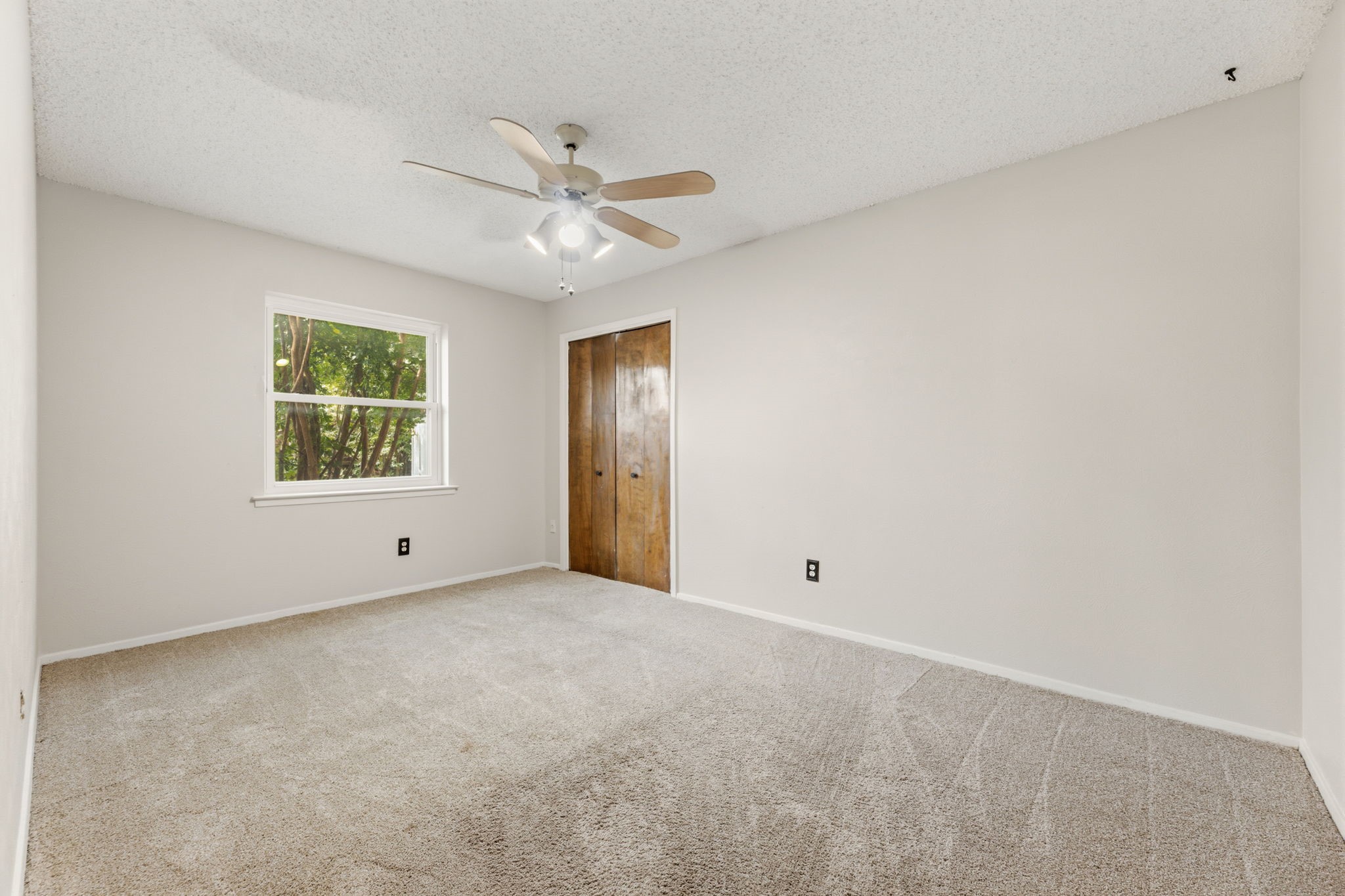 2502 Ashbury Drive Arlington TX 76015