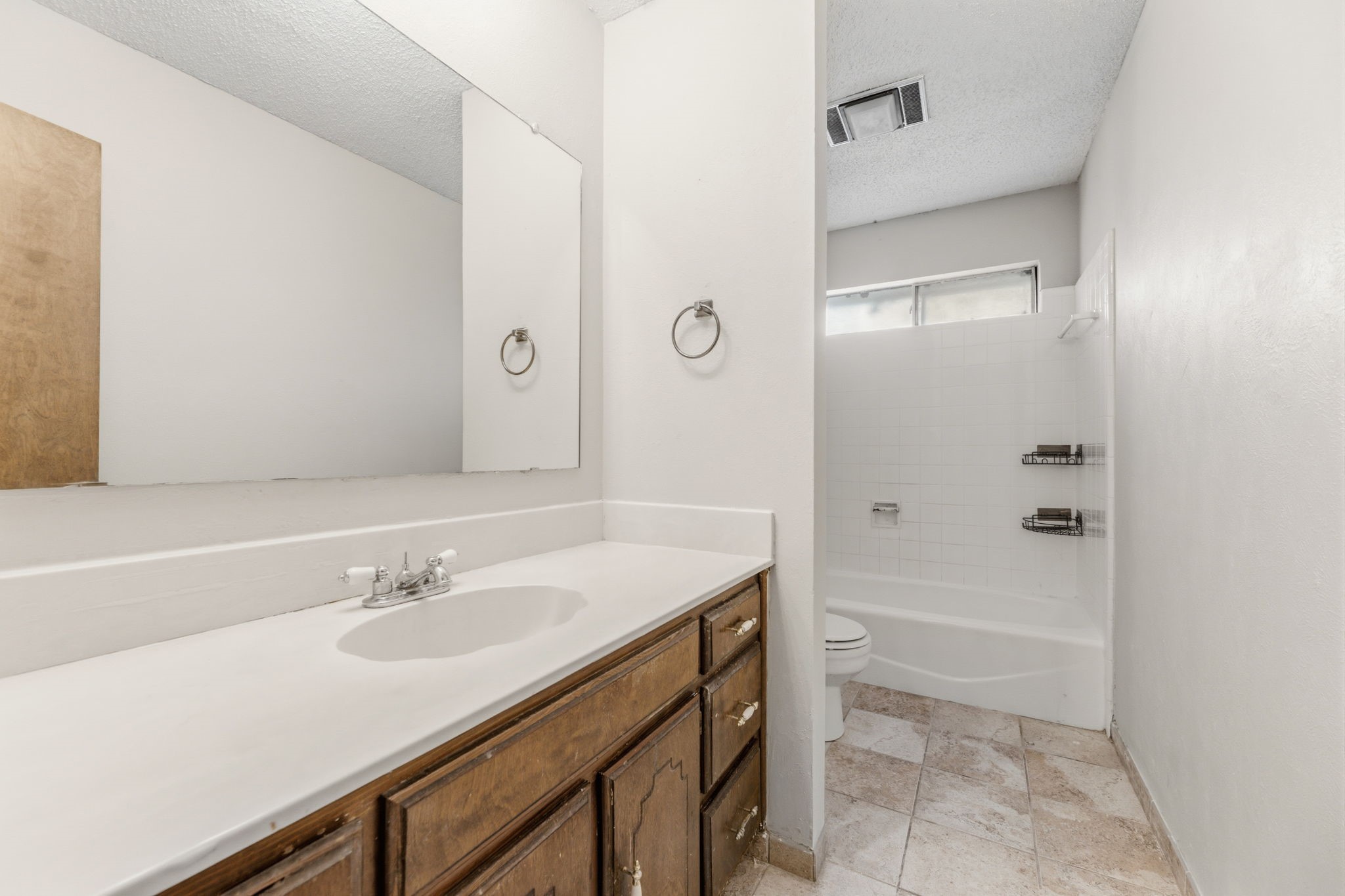 2502 Ashbury Drive Arlington TX 76015