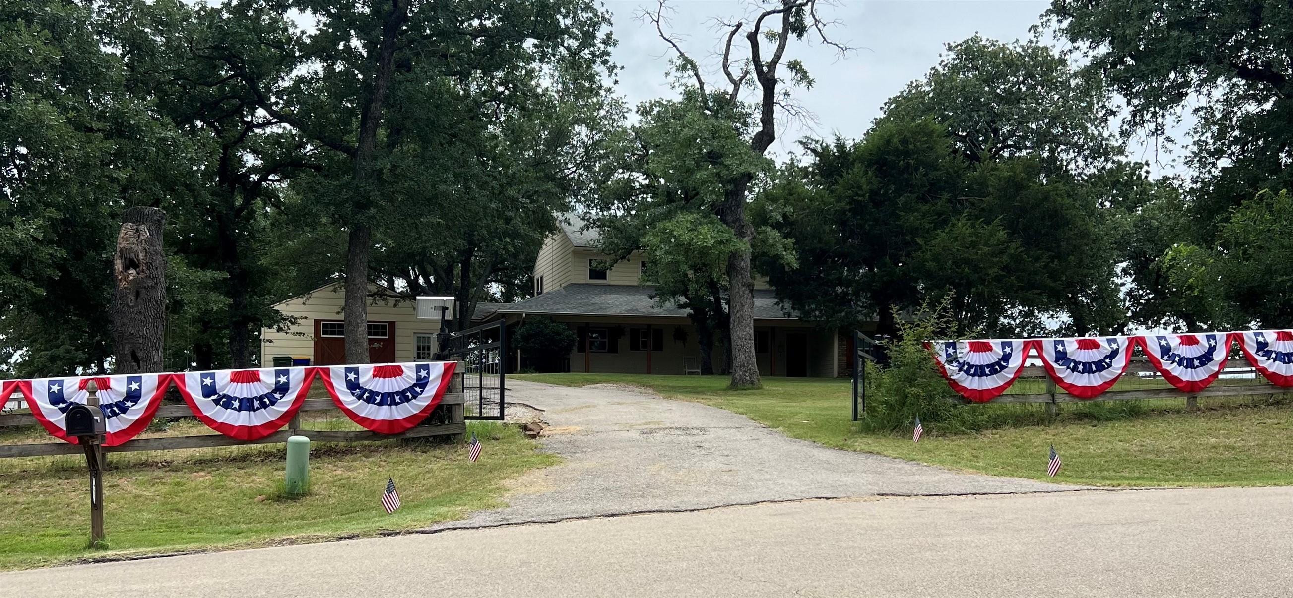 1231 Latigo Lane Bartonville TX 75022