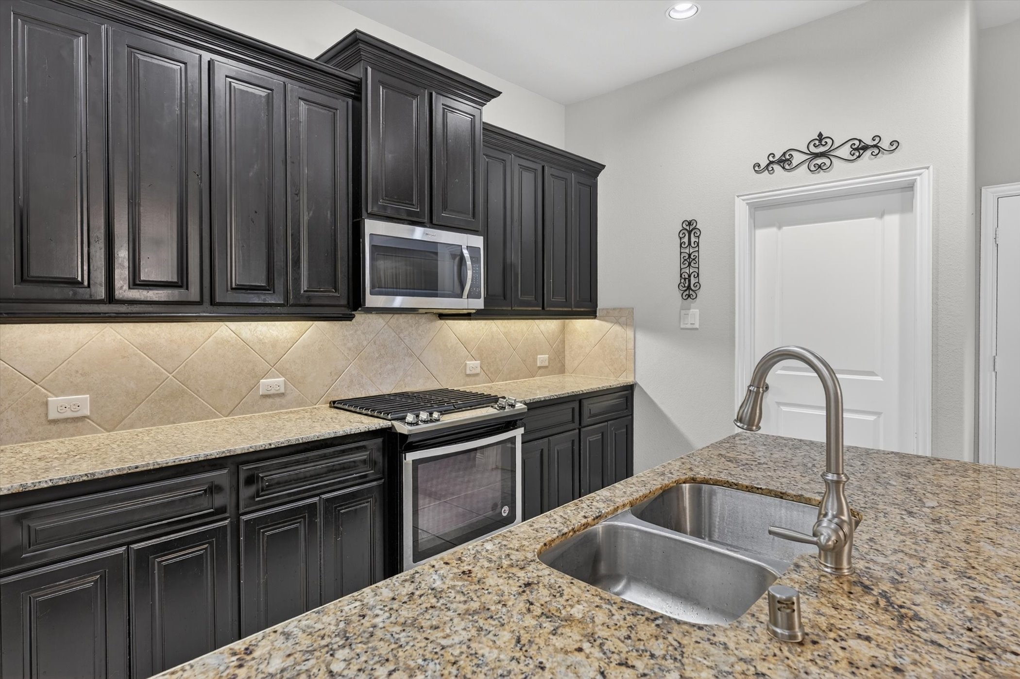 2728 Country Church Road Mckinney TX 75071
