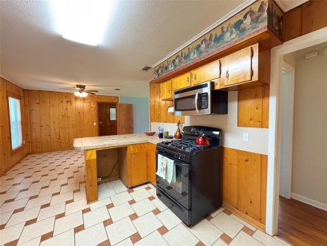 105 Calloway Hughes Springs TX 75656