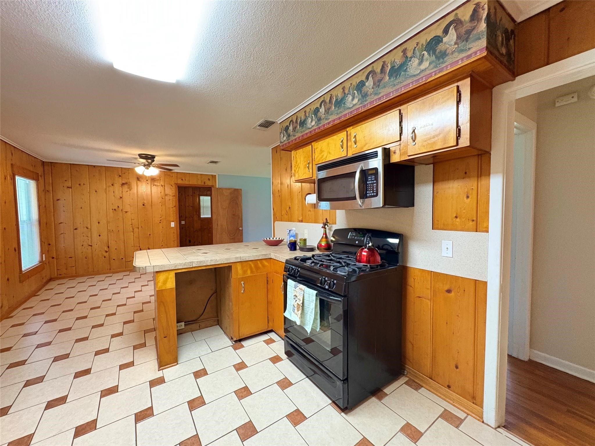105 Calloway Hughes Springs TX 75656