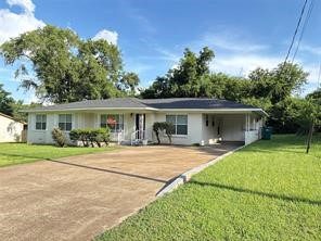 105 Calloway Hughes Springs TX 75656