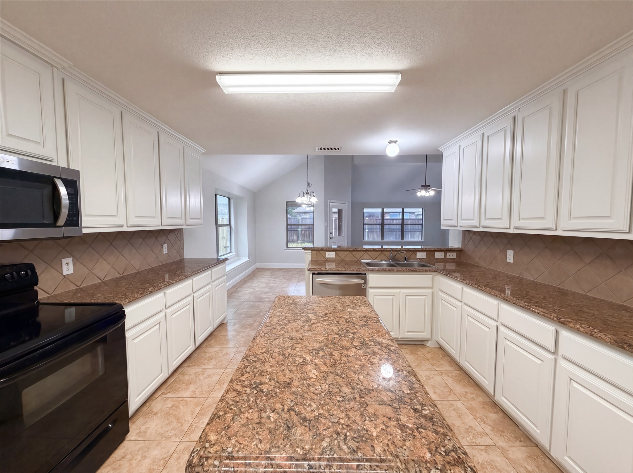 1005 Atlanta Drive Denton TX 76208