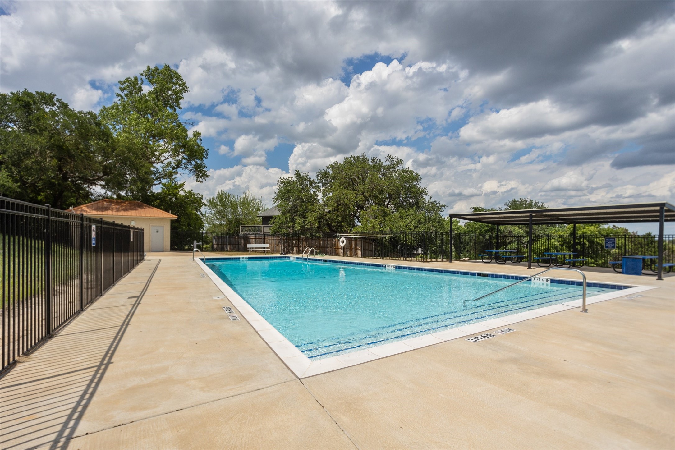 4905 Frio Drive Granbury TX 76048