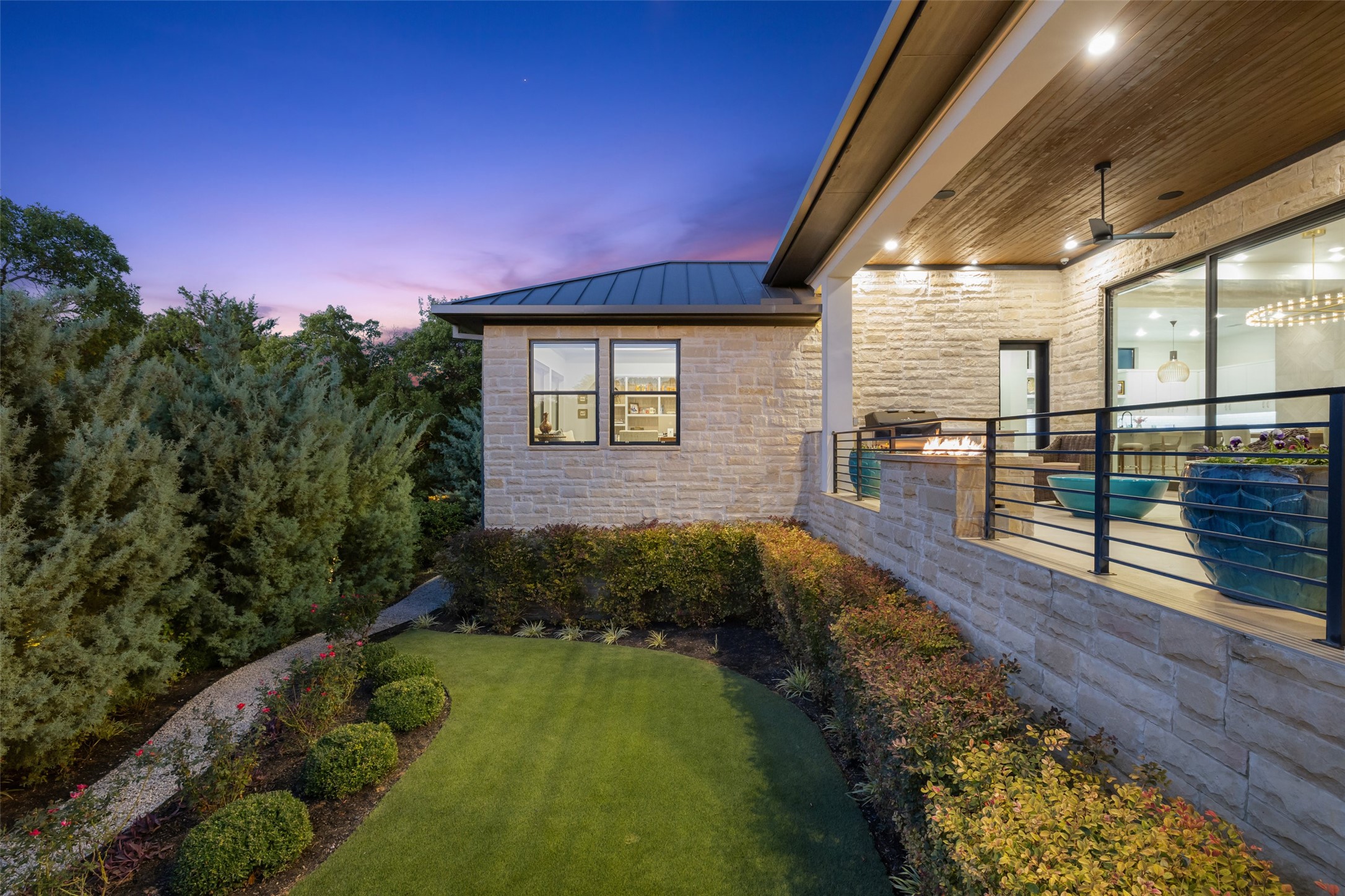 8408 Carranzo Drive Austin TX 78735