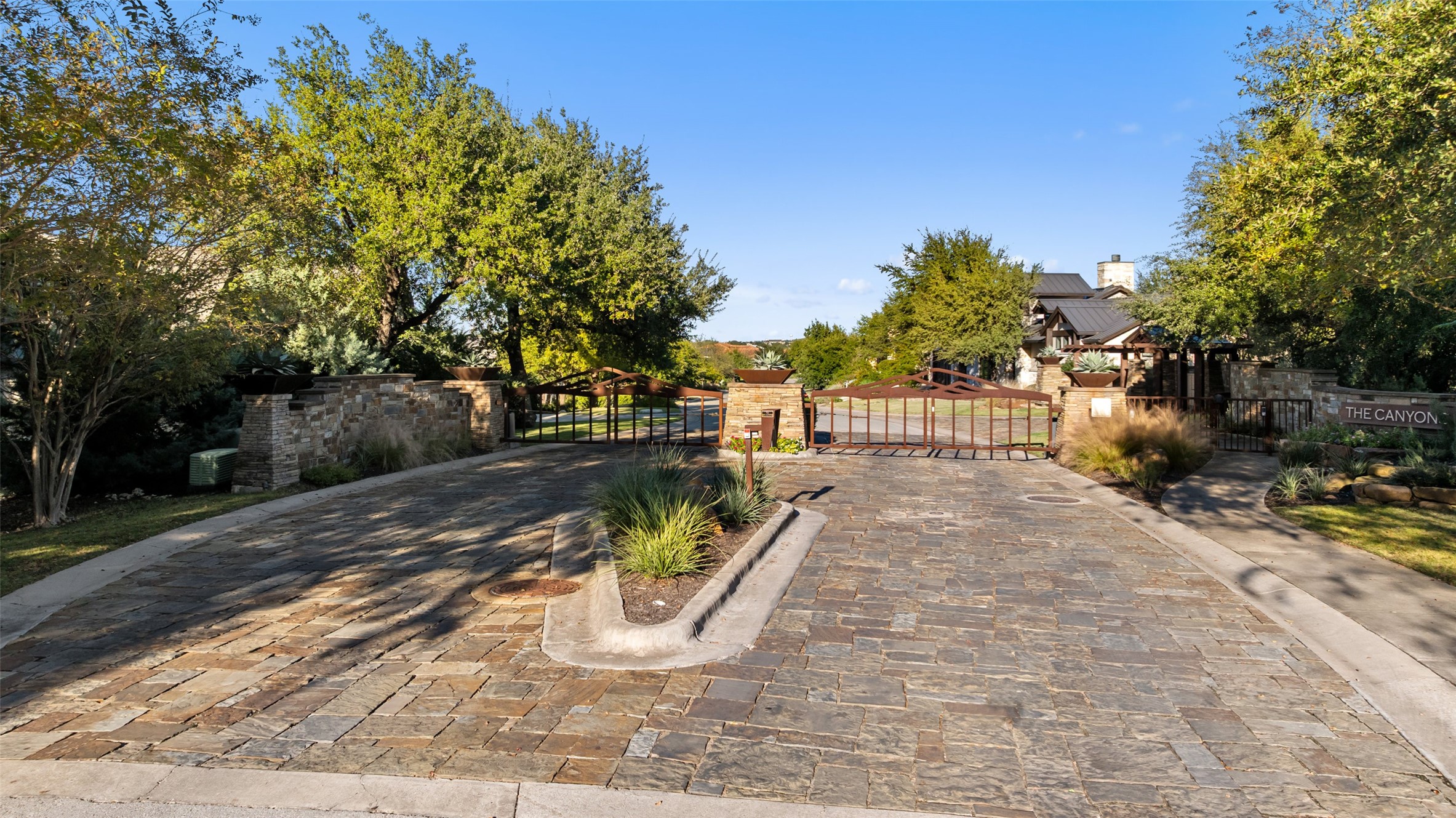 8408 Carranzo Drive Austin TX 78735