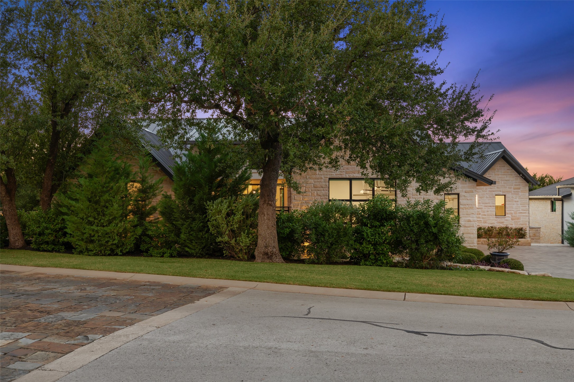 8408 Carranzo Drive Austin TX 78735