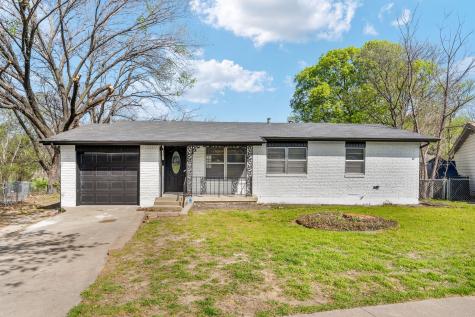 702 Hillside Drive Grand Prairie TX 75051