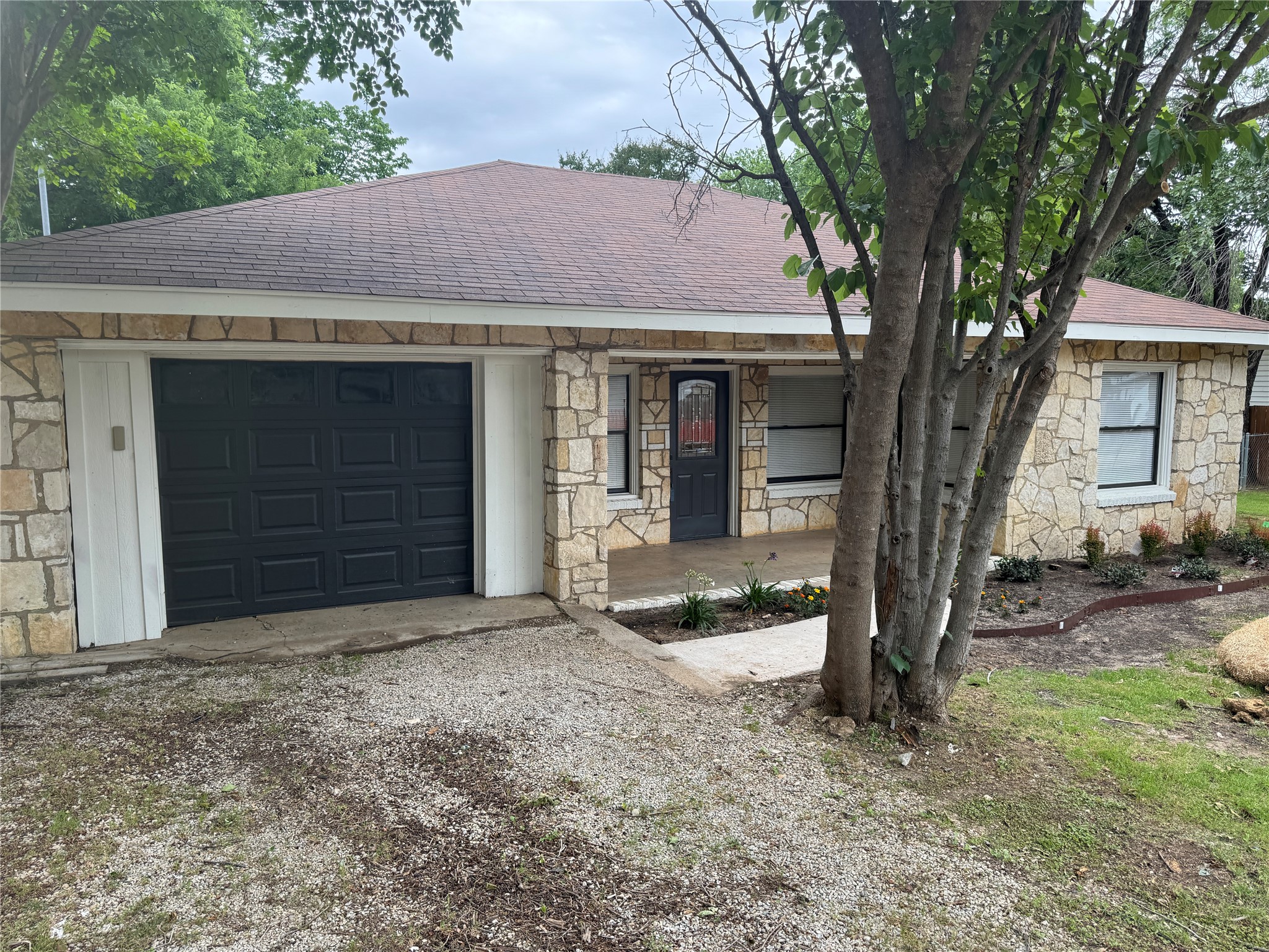 607 E Hundley Drive Lake Dallas TX 75065