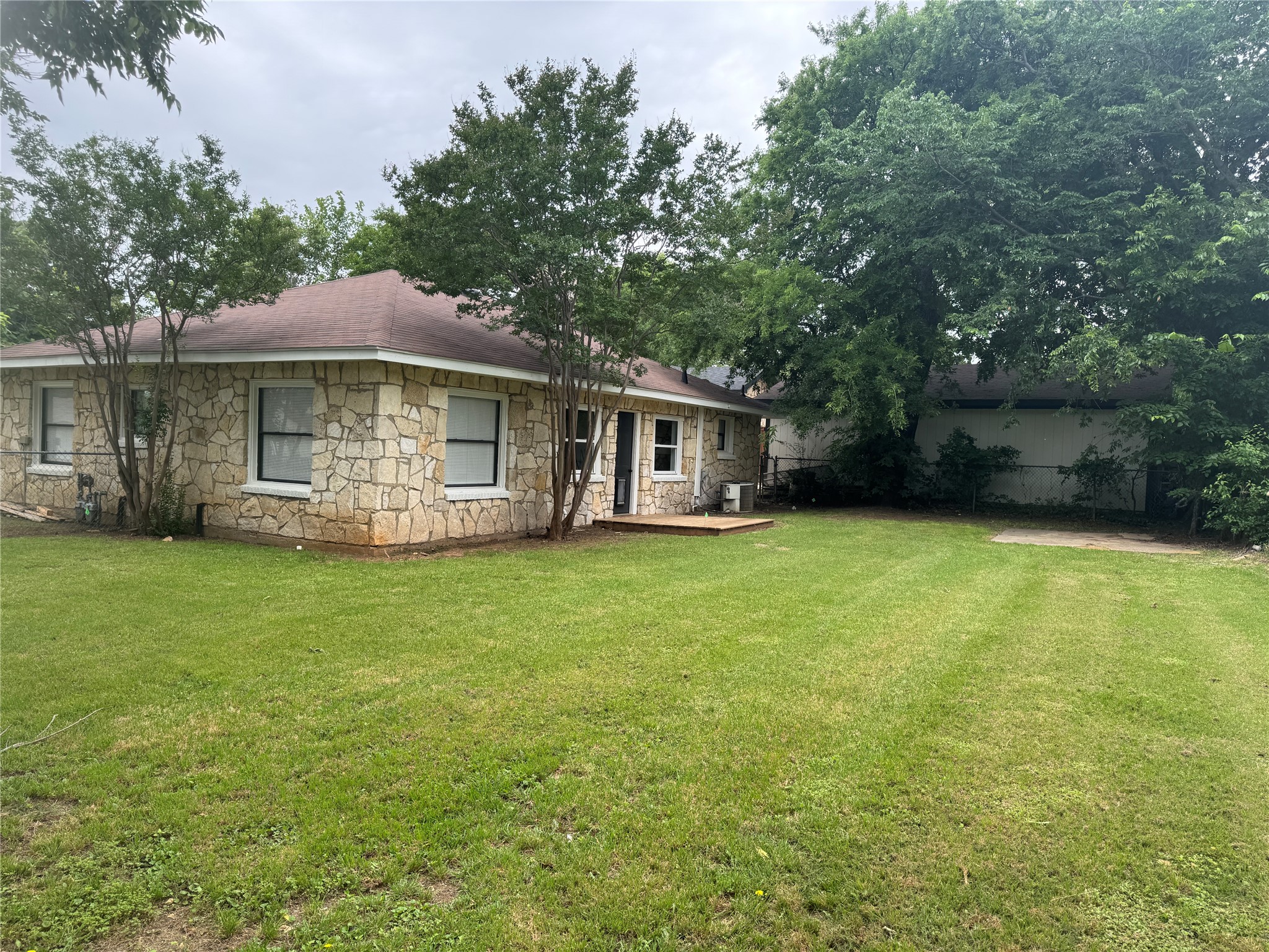 607 E Hundley Drive Lake Dallas TX 75065