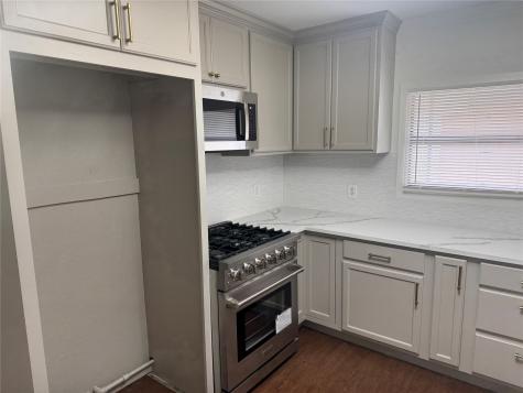 607 E Hundley Drive Lake Dallas TX 75065