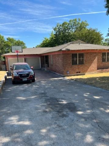 1435 Autumn Leaves Trail Dallas TX 75241