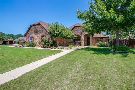 2811 Willow Ridge Circle Granbury TX 76049