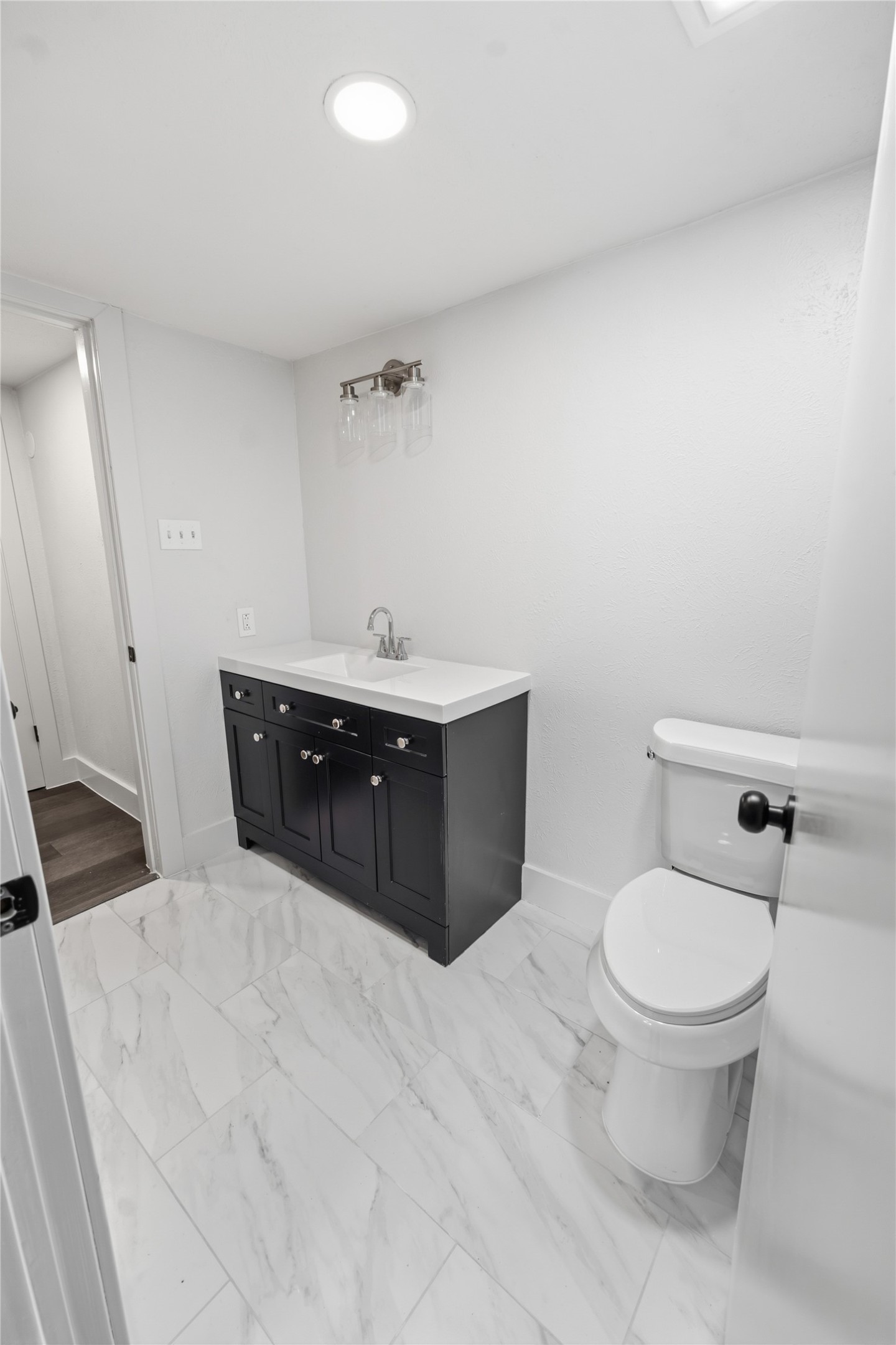 220 Robert Street Burleson TX 76028