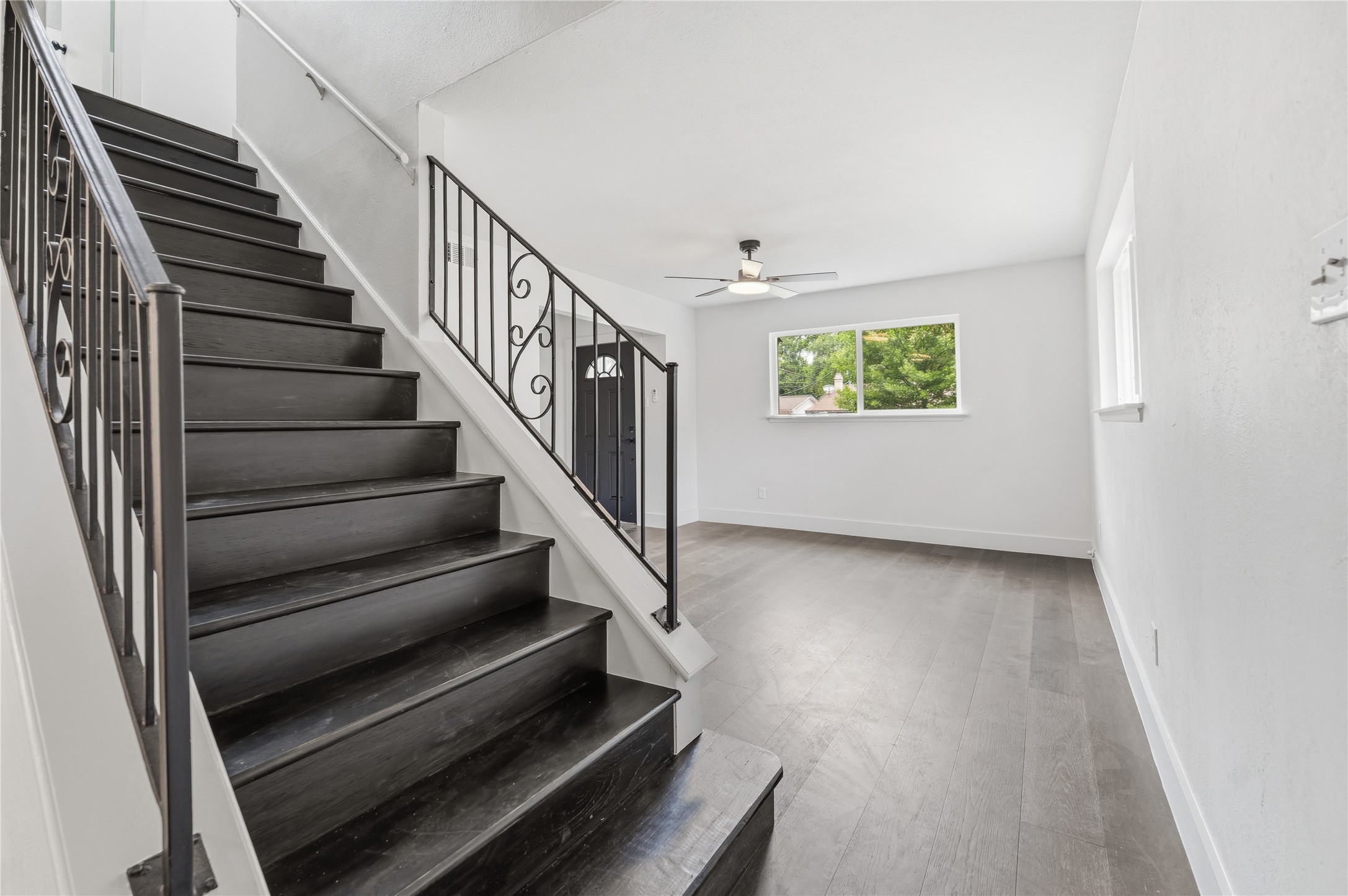 220 Robert Street Burleson TX 76028