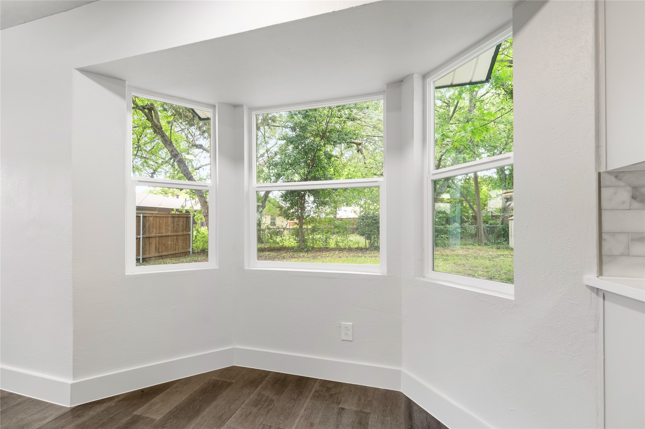 220 Robert Street Burleson TX 76028