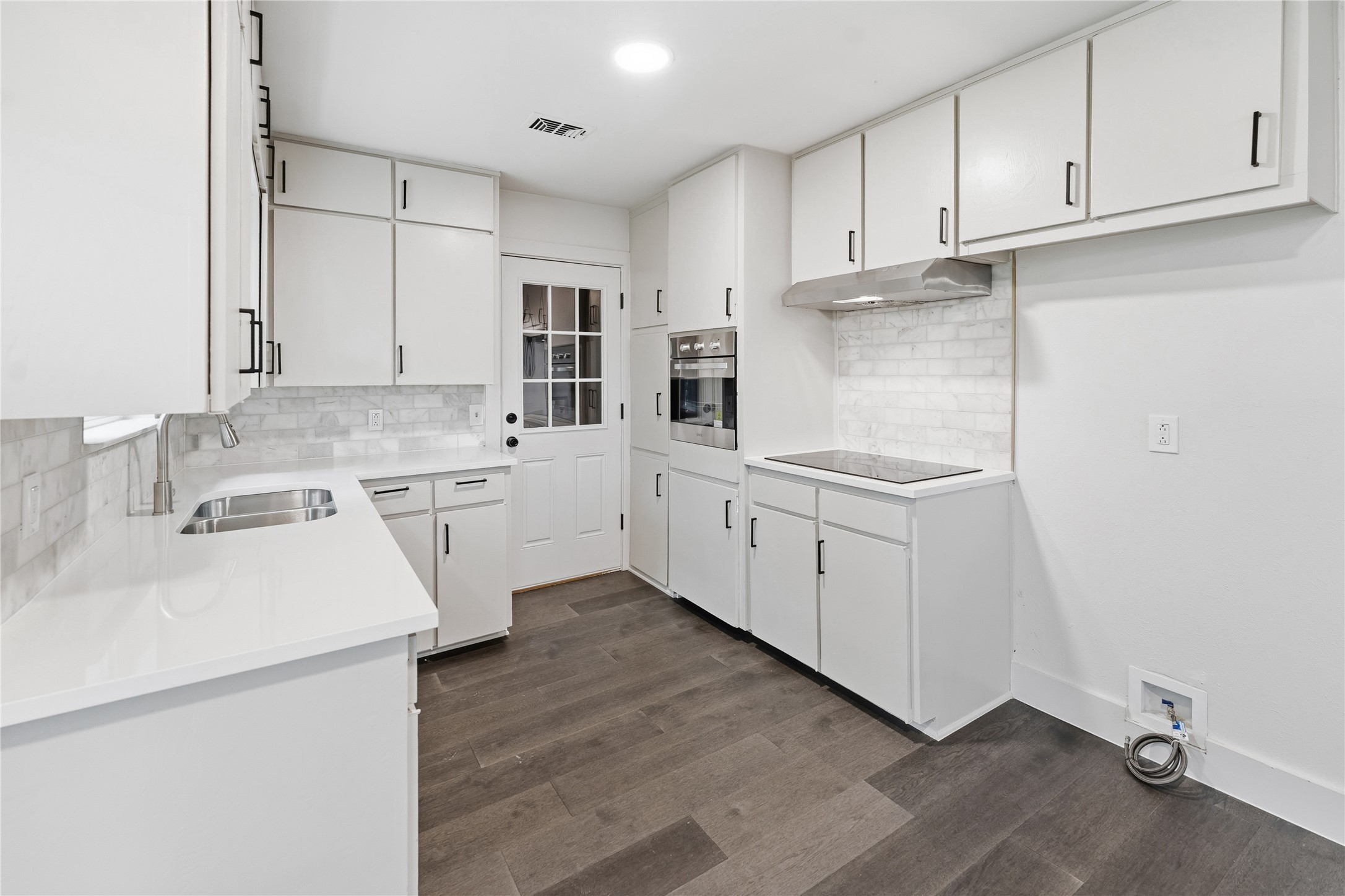 220 Robert Street Burleson TX 76028