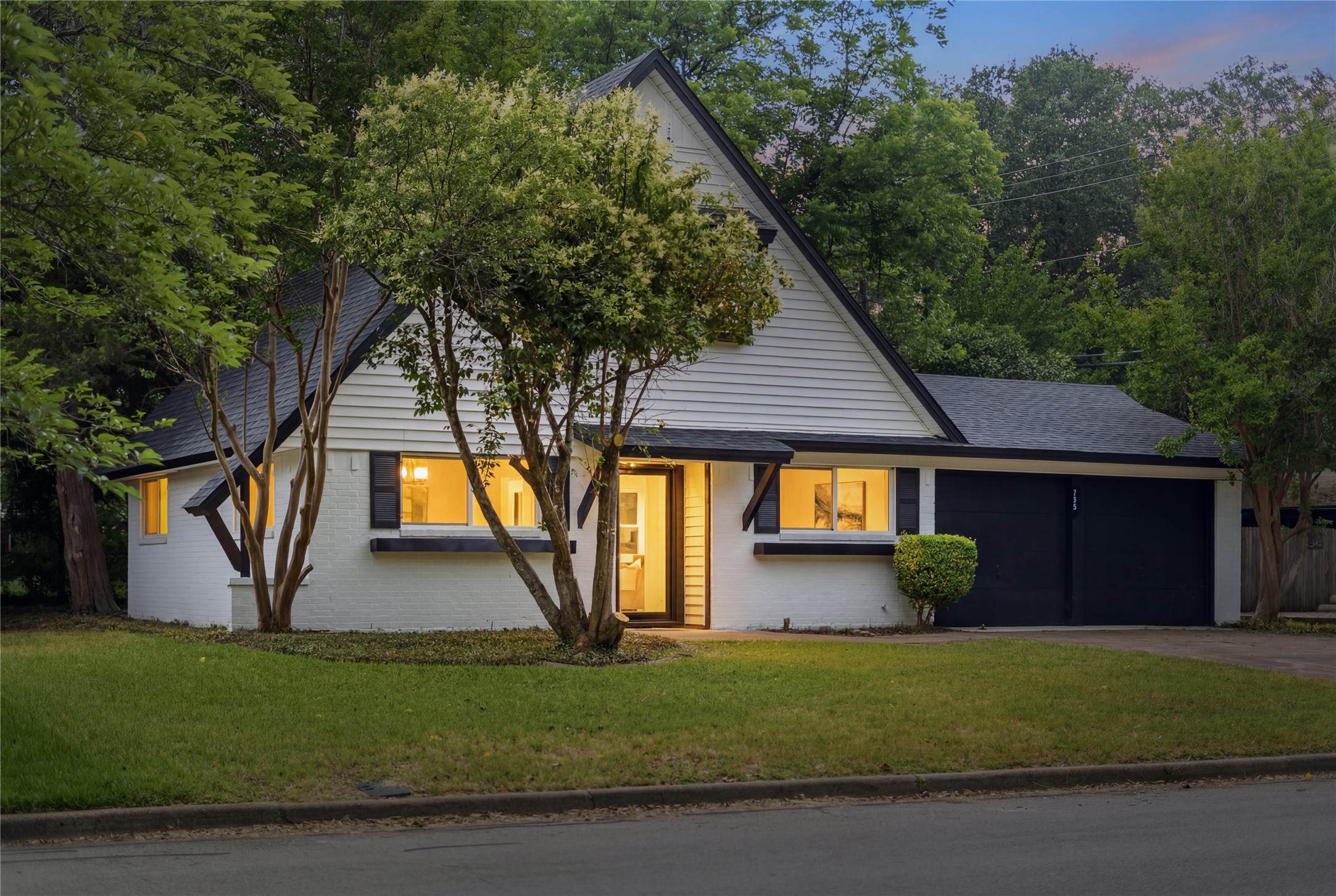 220 Robert Street Burleson TX 76028
