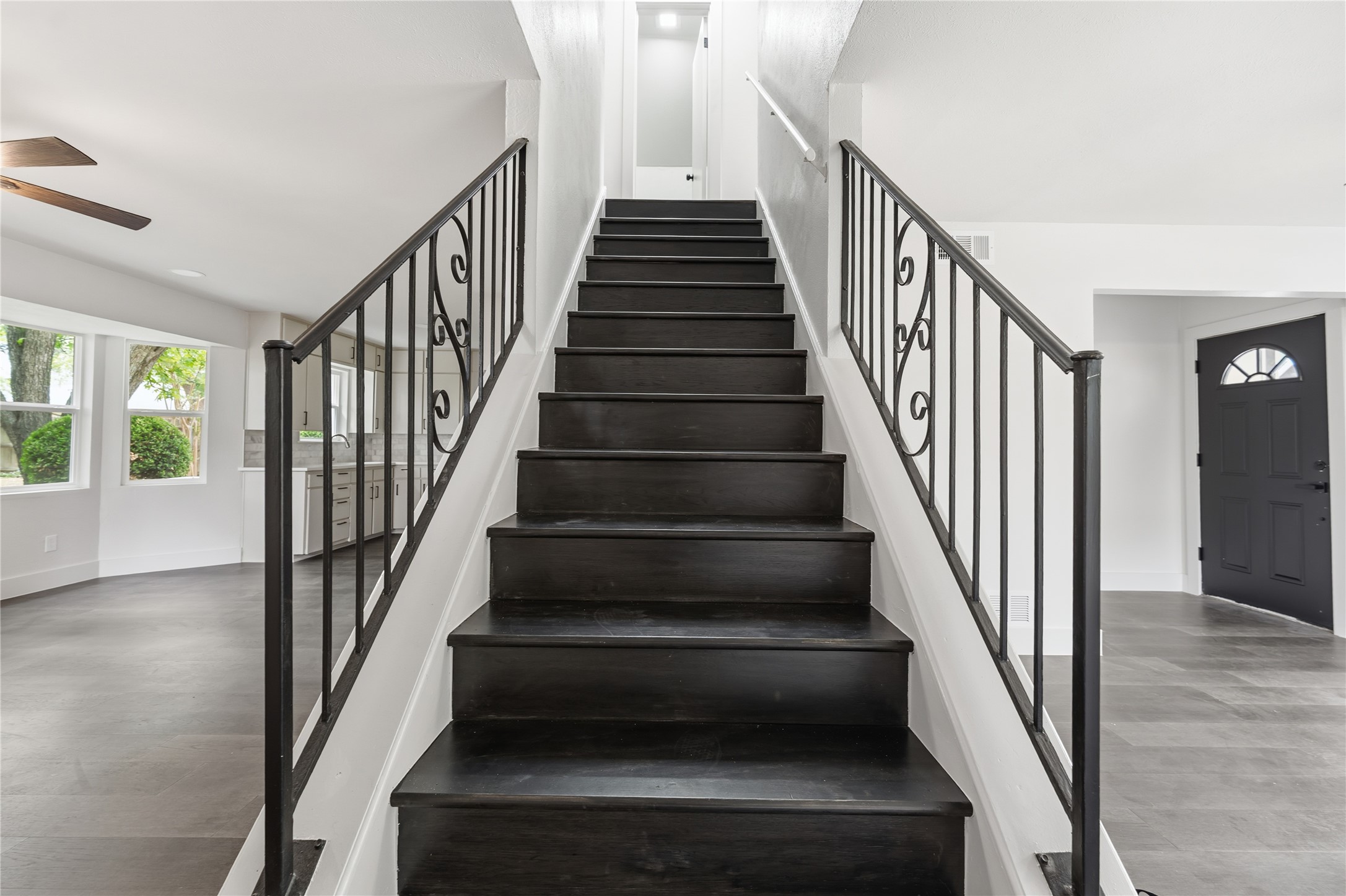 220 Robert Street Burleson TX 76028