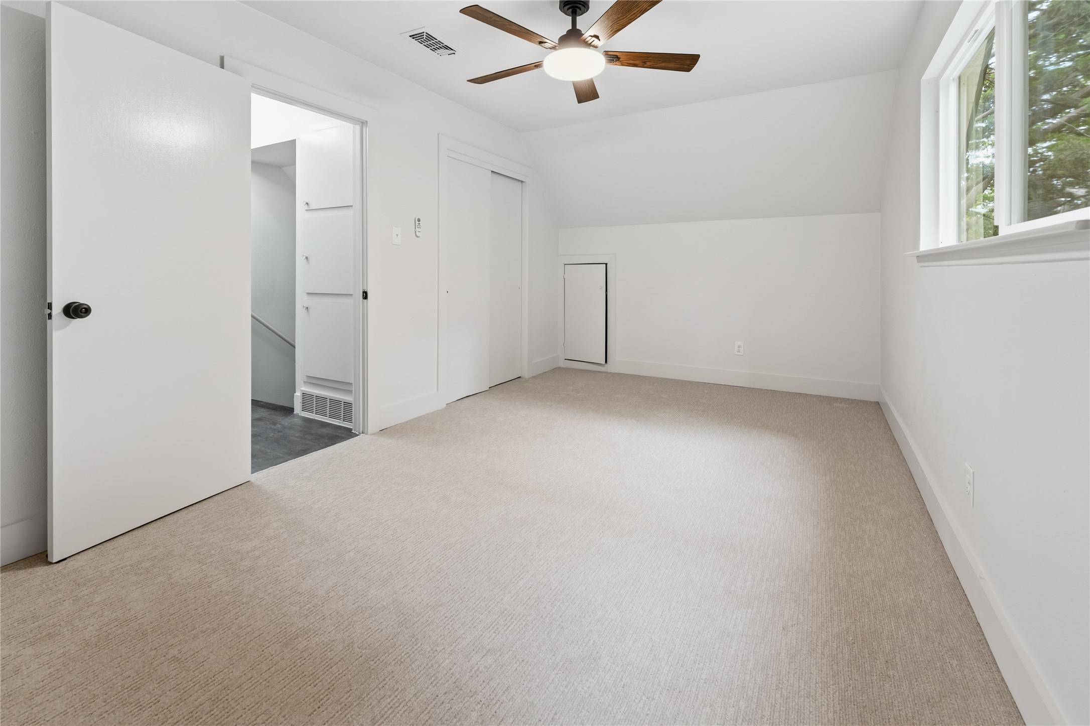 220 Robert Street Burleson TX 76028