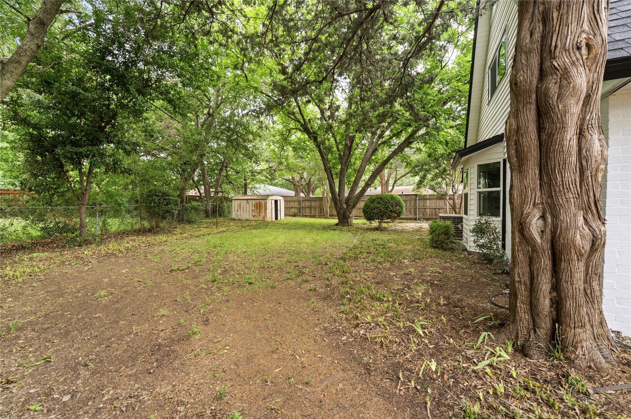 220 Robert Street Burleson TX 76028