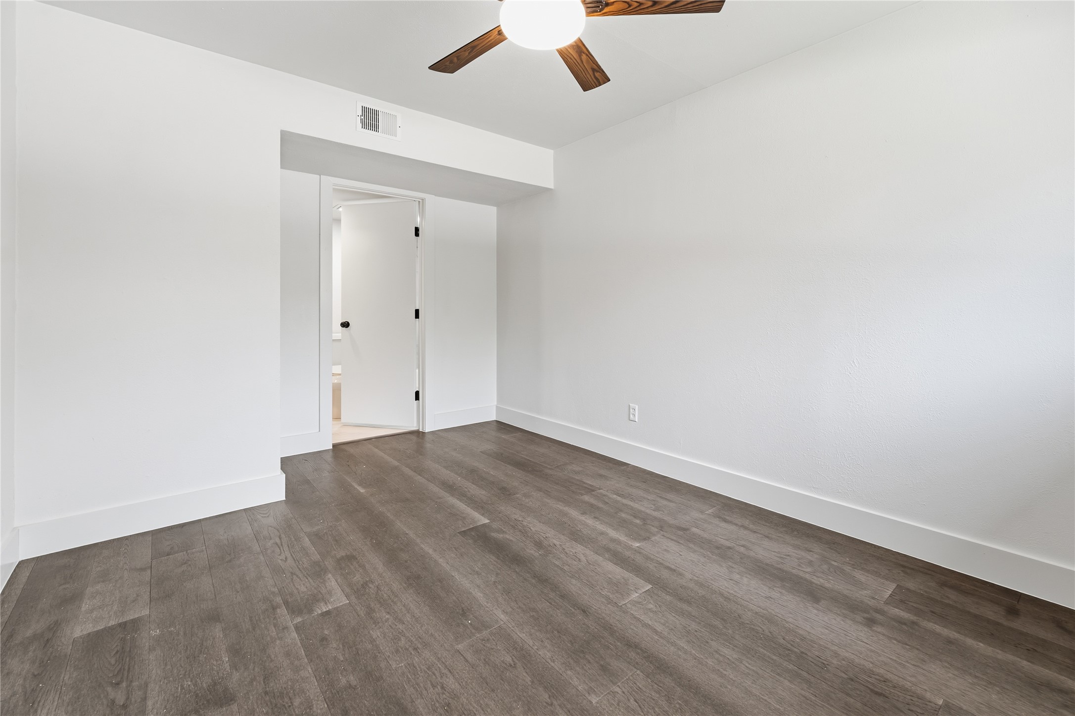 220 Robert Street Burleson TX 76028