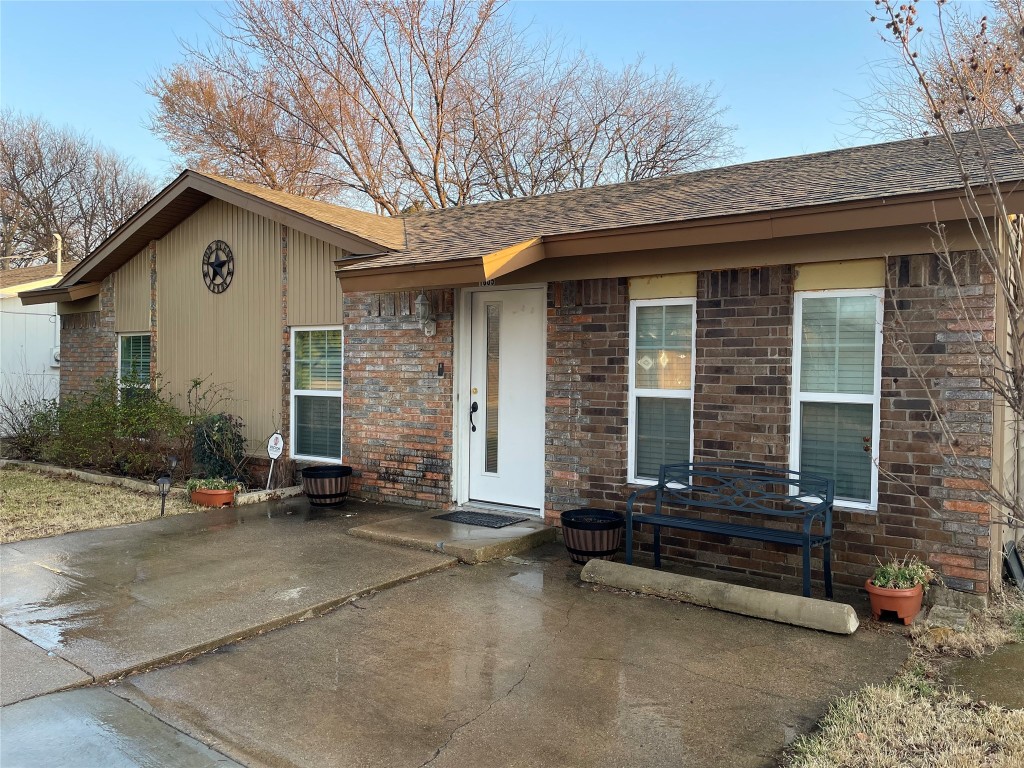 1605 Lakeview Drive Grand Prairie TX 75051
