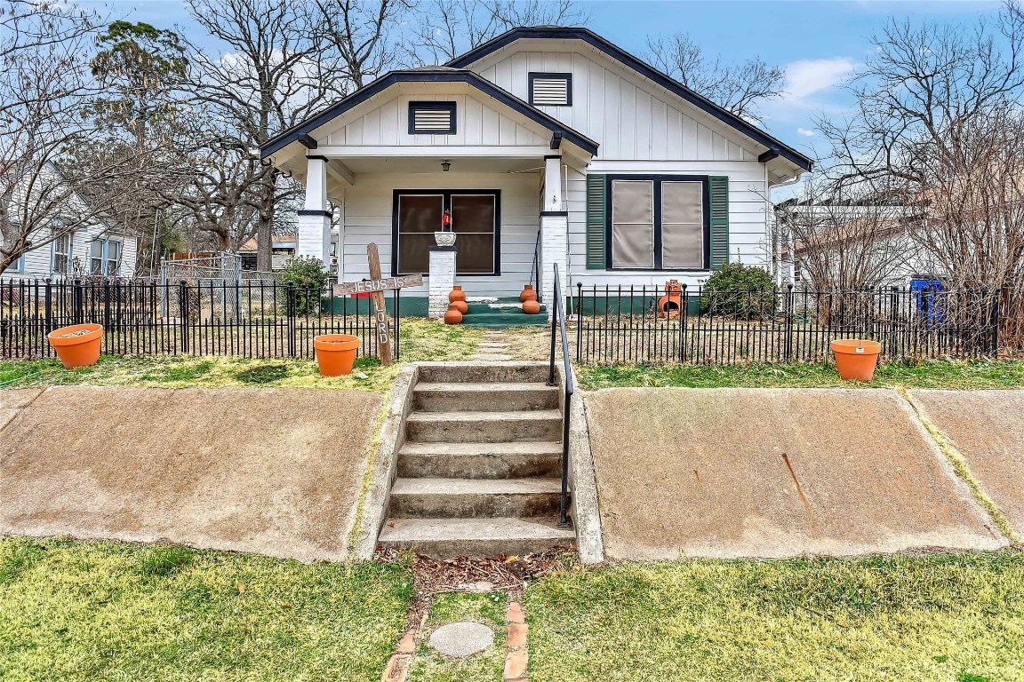 1523 W Crawford Street Denison TX 75020
