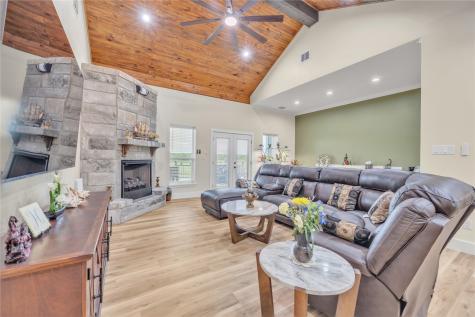 945 Jennings Lane Azle TX 76020