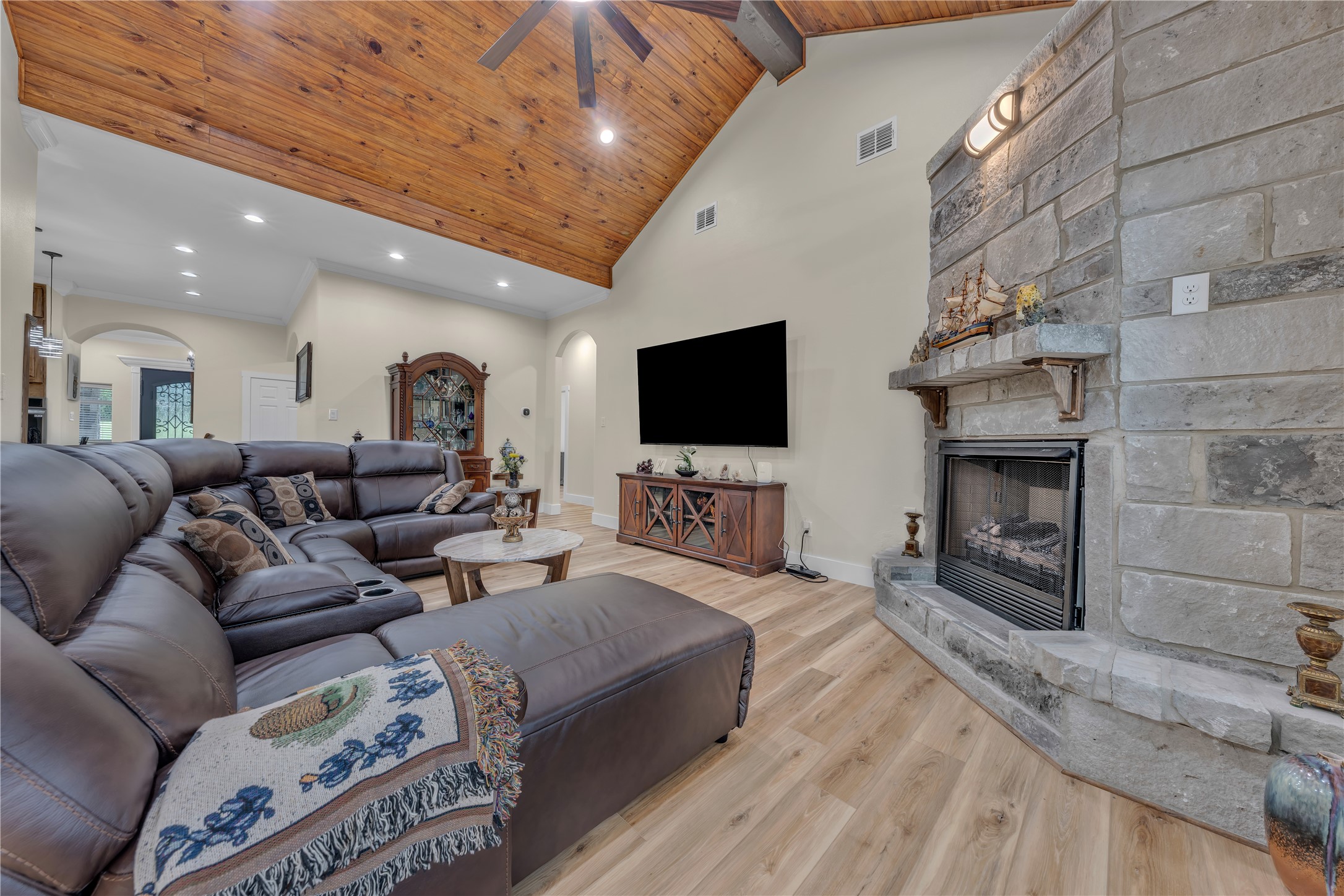 945 Jennings Lane Azle TX 76020