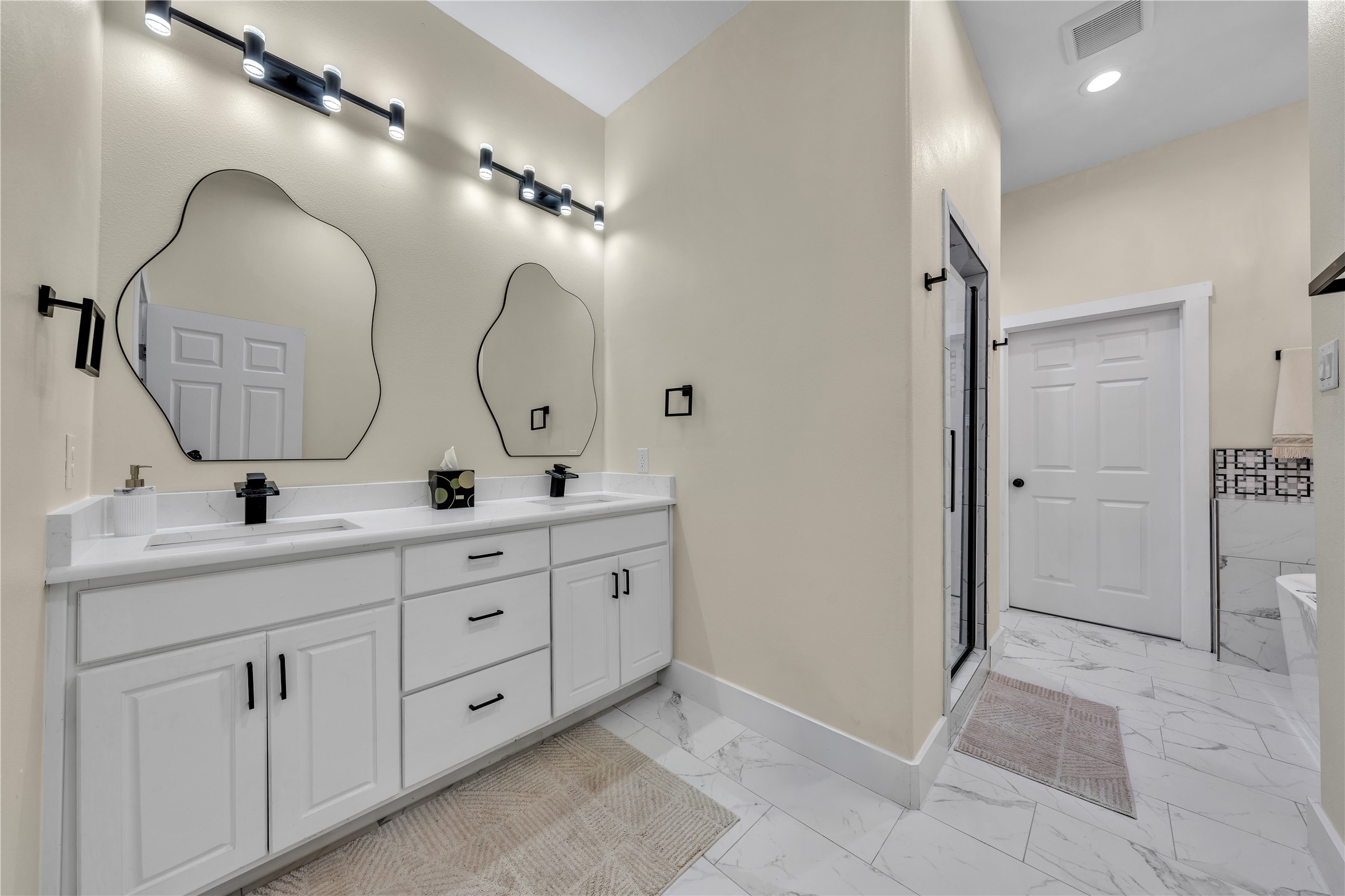 945 Jennings Lane Azle TX 76020