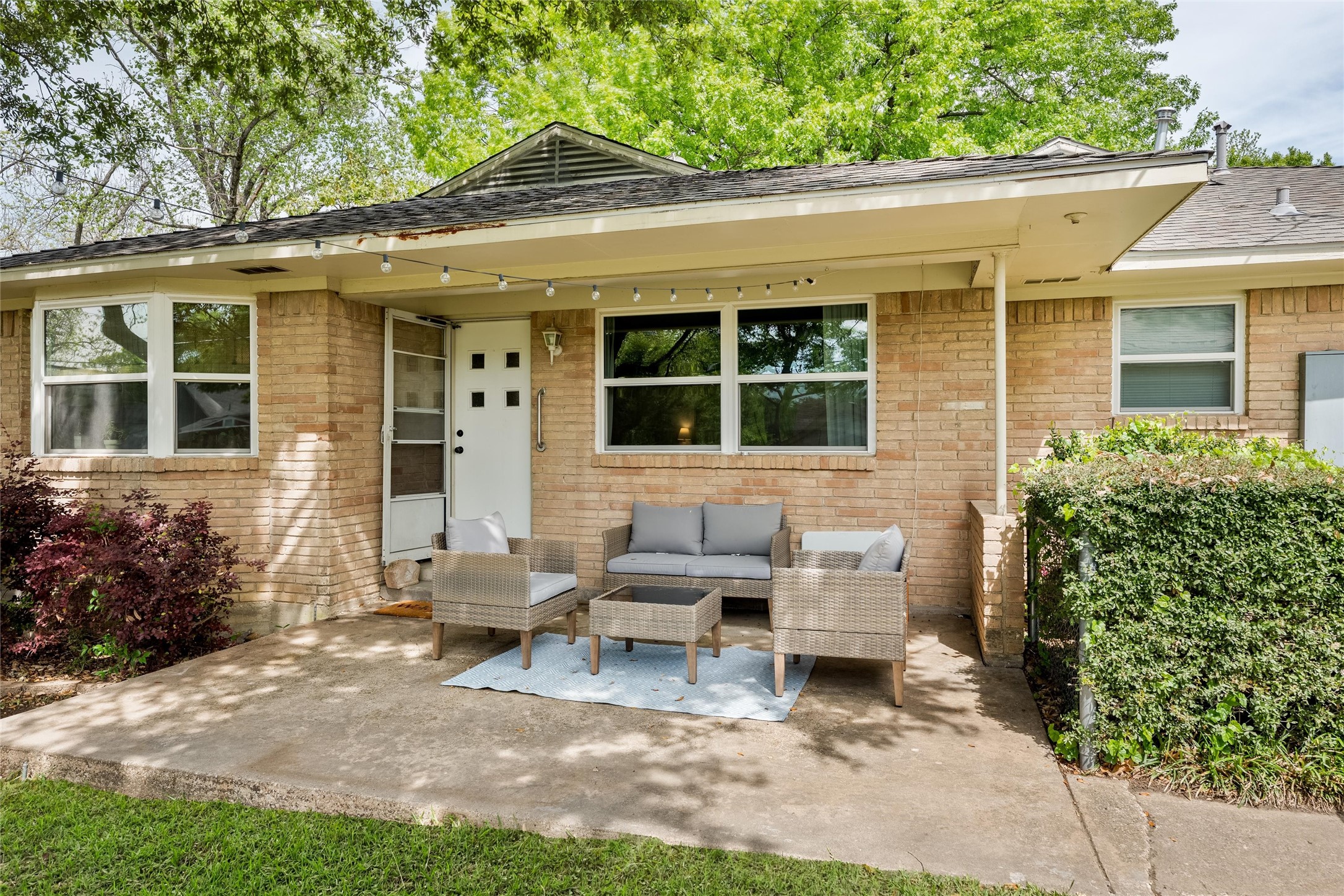 10838 Caprock Circle Dallas TX 75218
