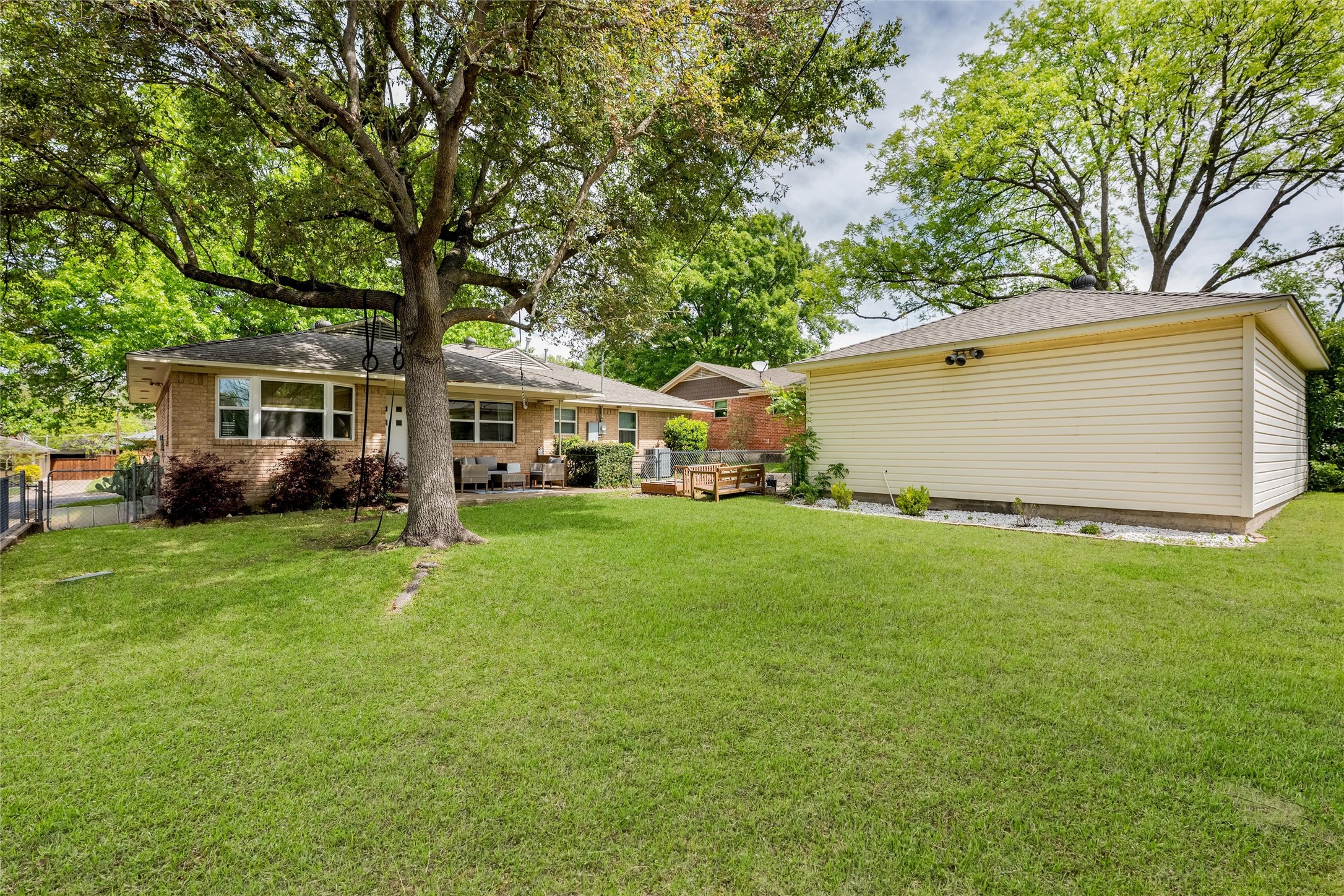 10838 Caprock Circle Dallas TX 75218