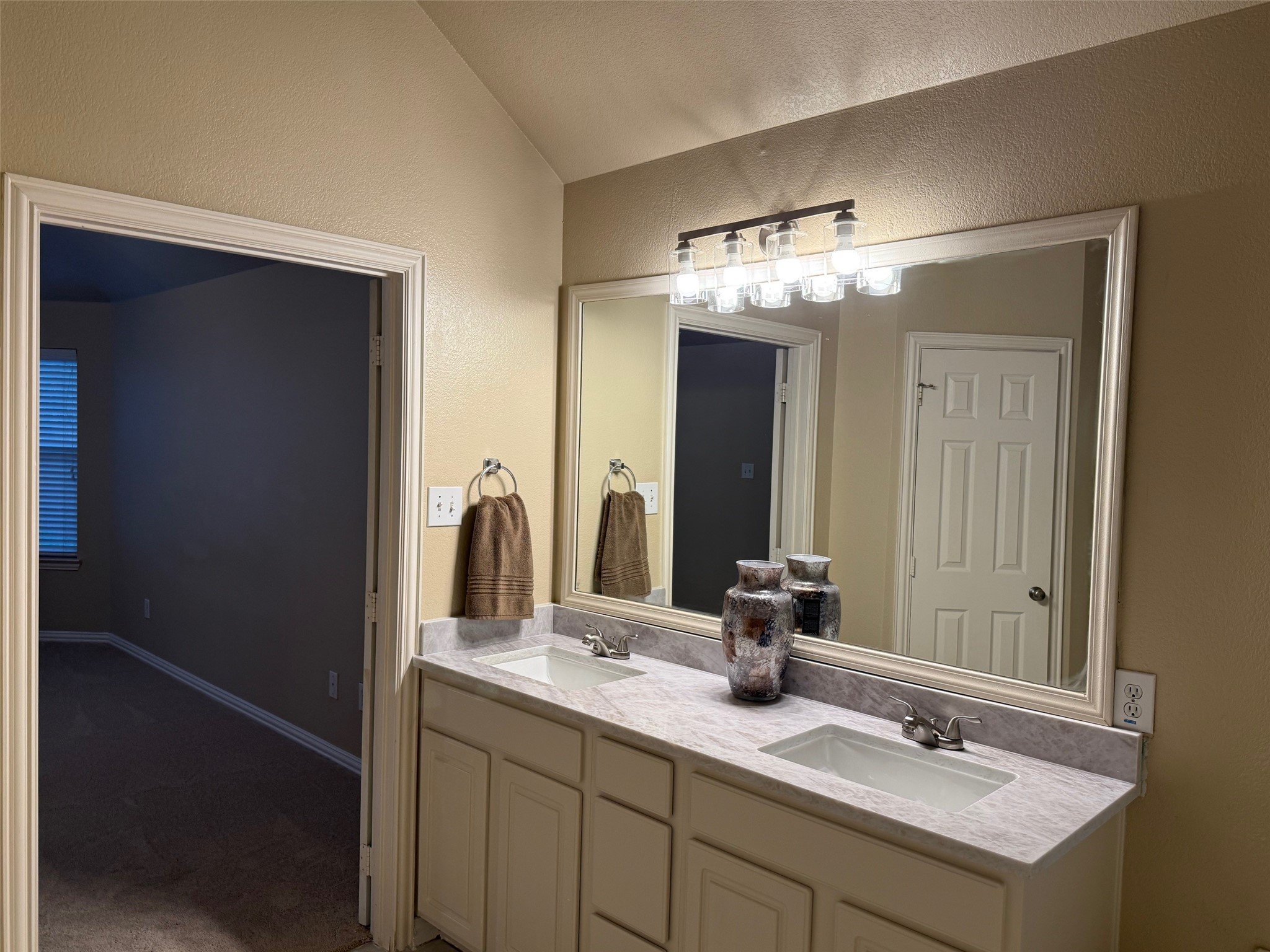 6405 Brownstone Drive Mckinney TX 75070