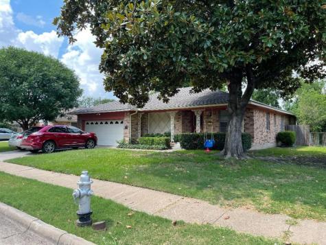 1529 Bardfield Avenue Garland TX 75041