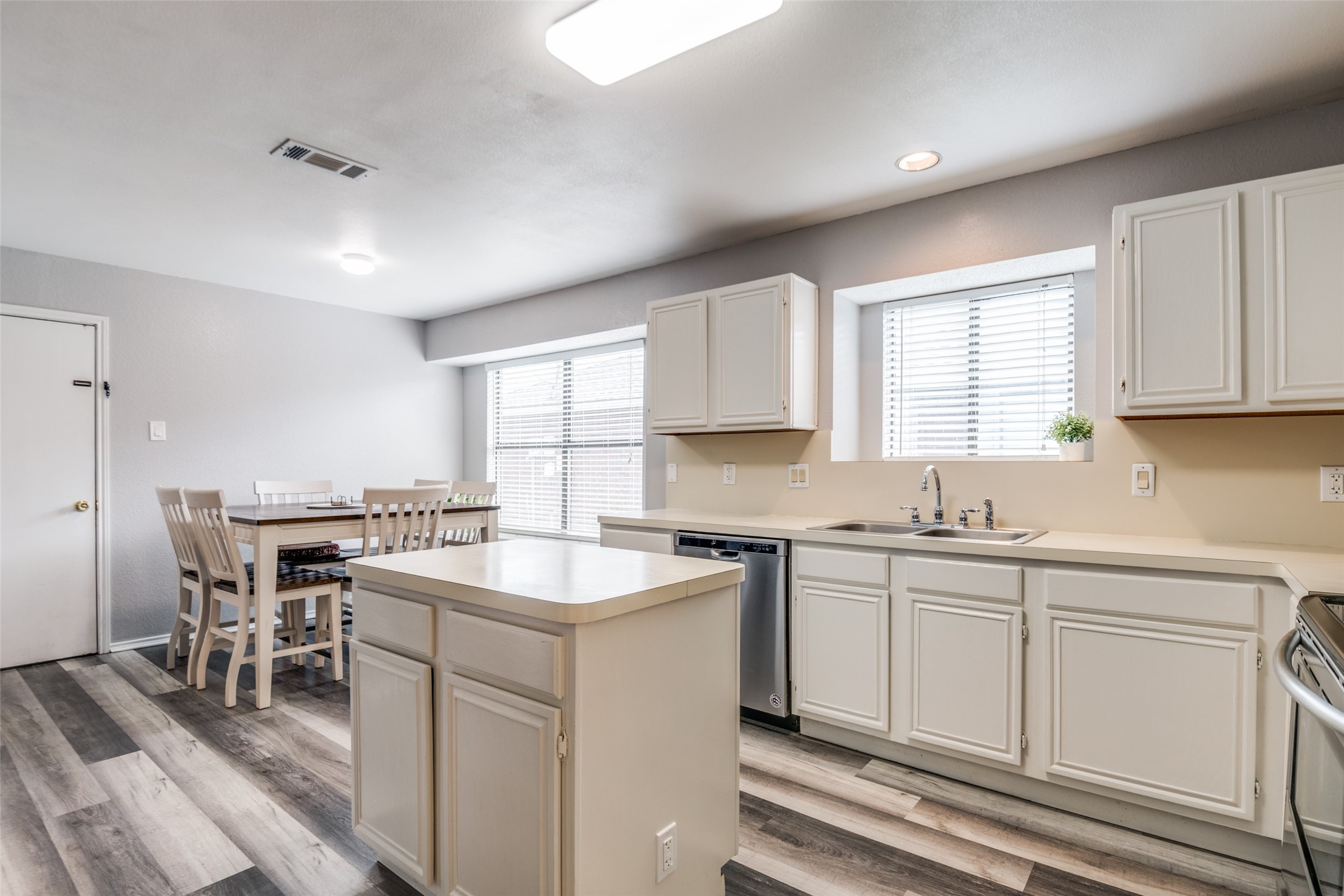 7505 Aberdeen Drive Rowlett TX 75089