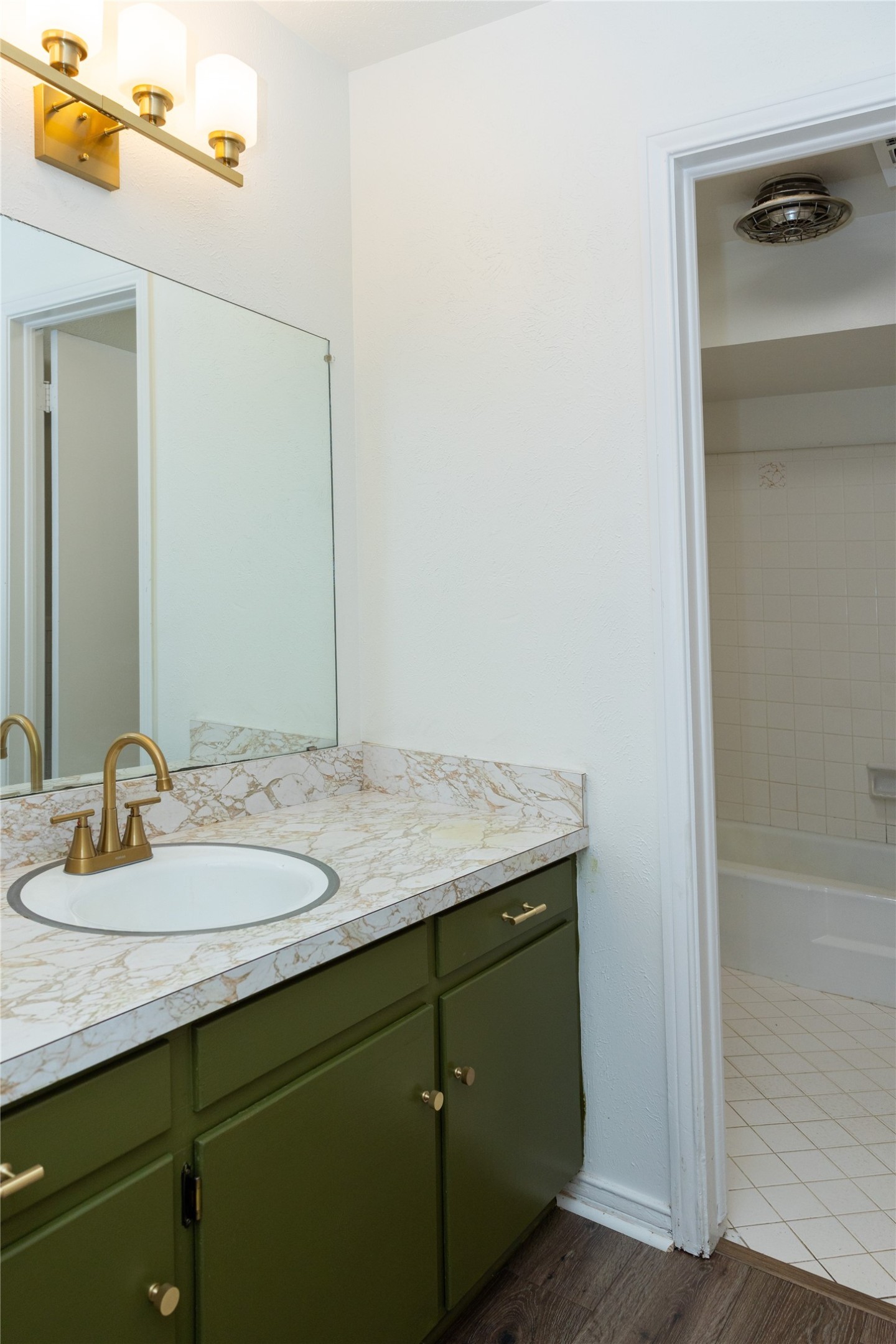 1860 Meadow Valley Lane Dallas TX 75232