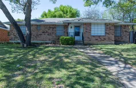 1860 Meadow Valley Lane Dallas TX 75232