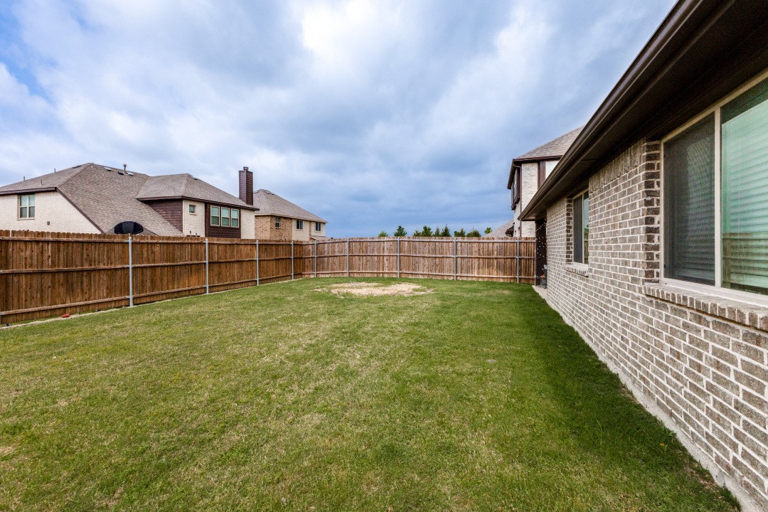 4312 Evening Sun Drive Mesquite TX 75181