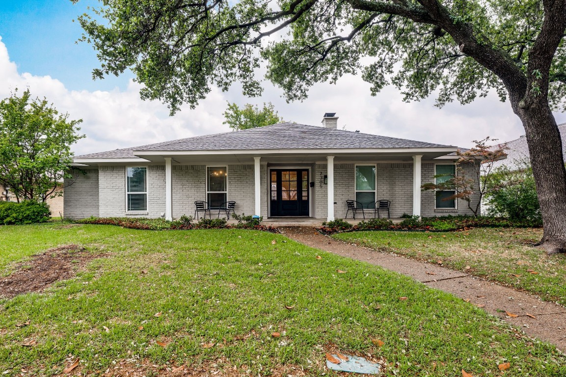 7305 La Manga Drive Dallas TX 75248