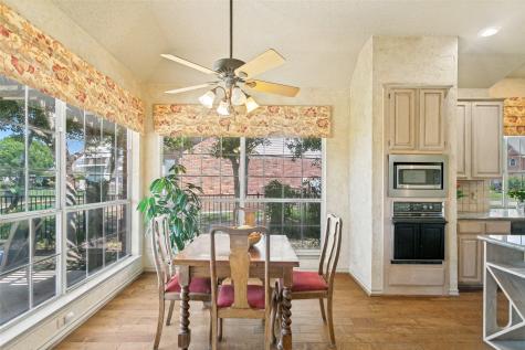 625 Palm Desert Drive Garland TX 75044