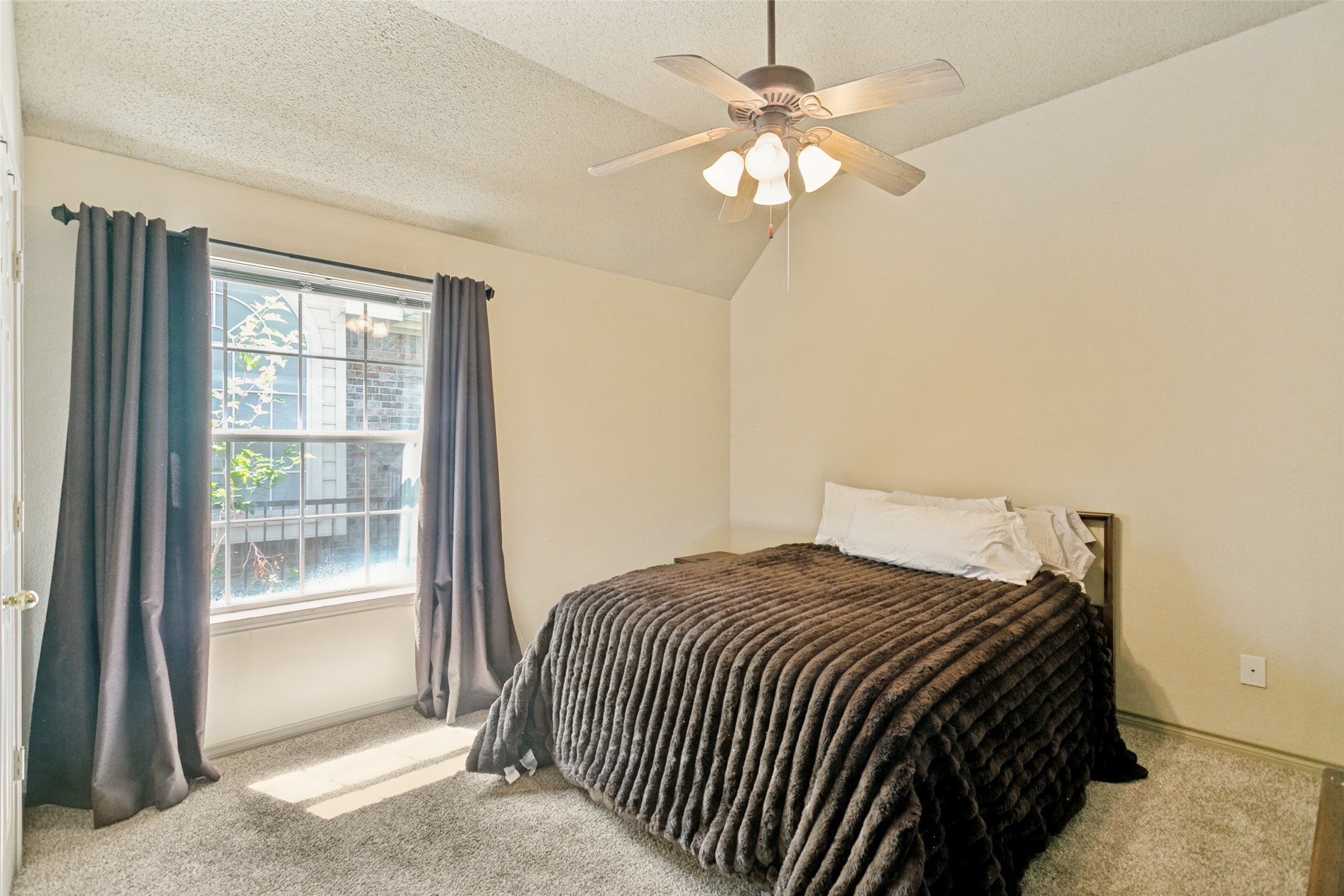 625 Palm Desert Drive Garland TX 75044