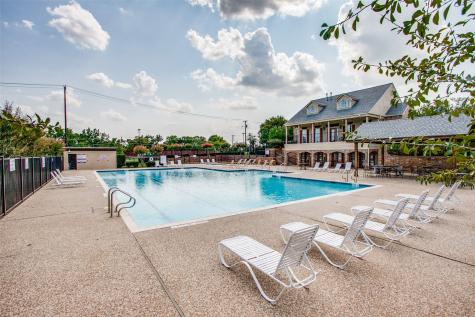 625 Palm Desert Drive Garland TX 75044