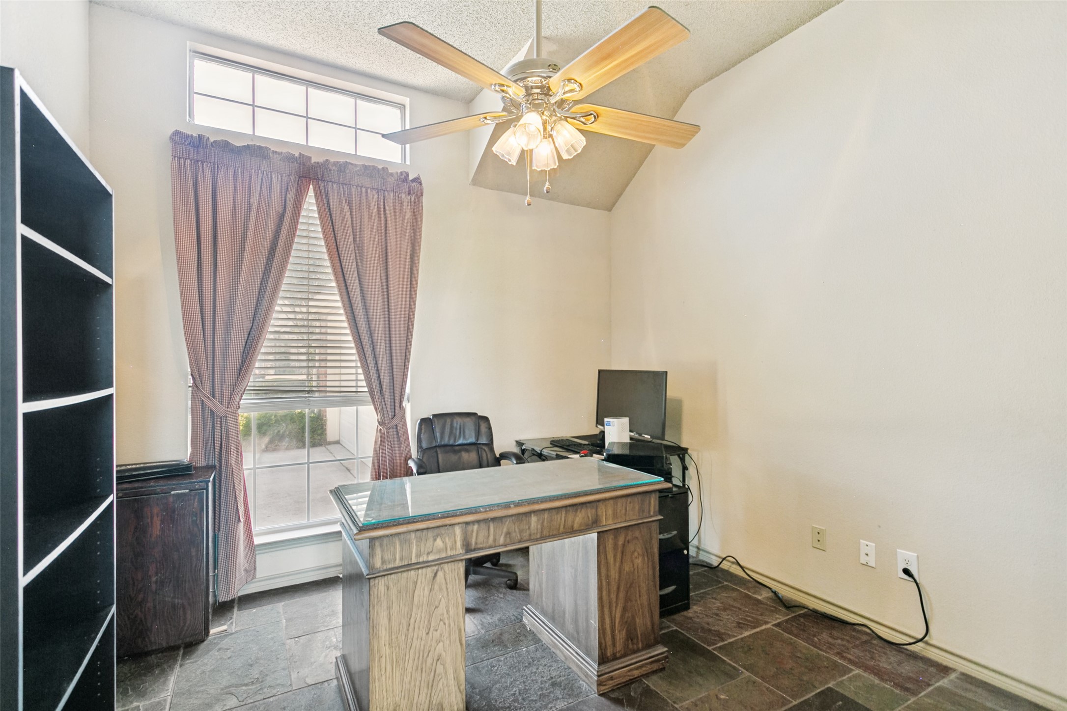 625 Palm Desert Drive Garland TX 75044