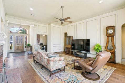 625 Palm Desert Drive Garland TX 75044