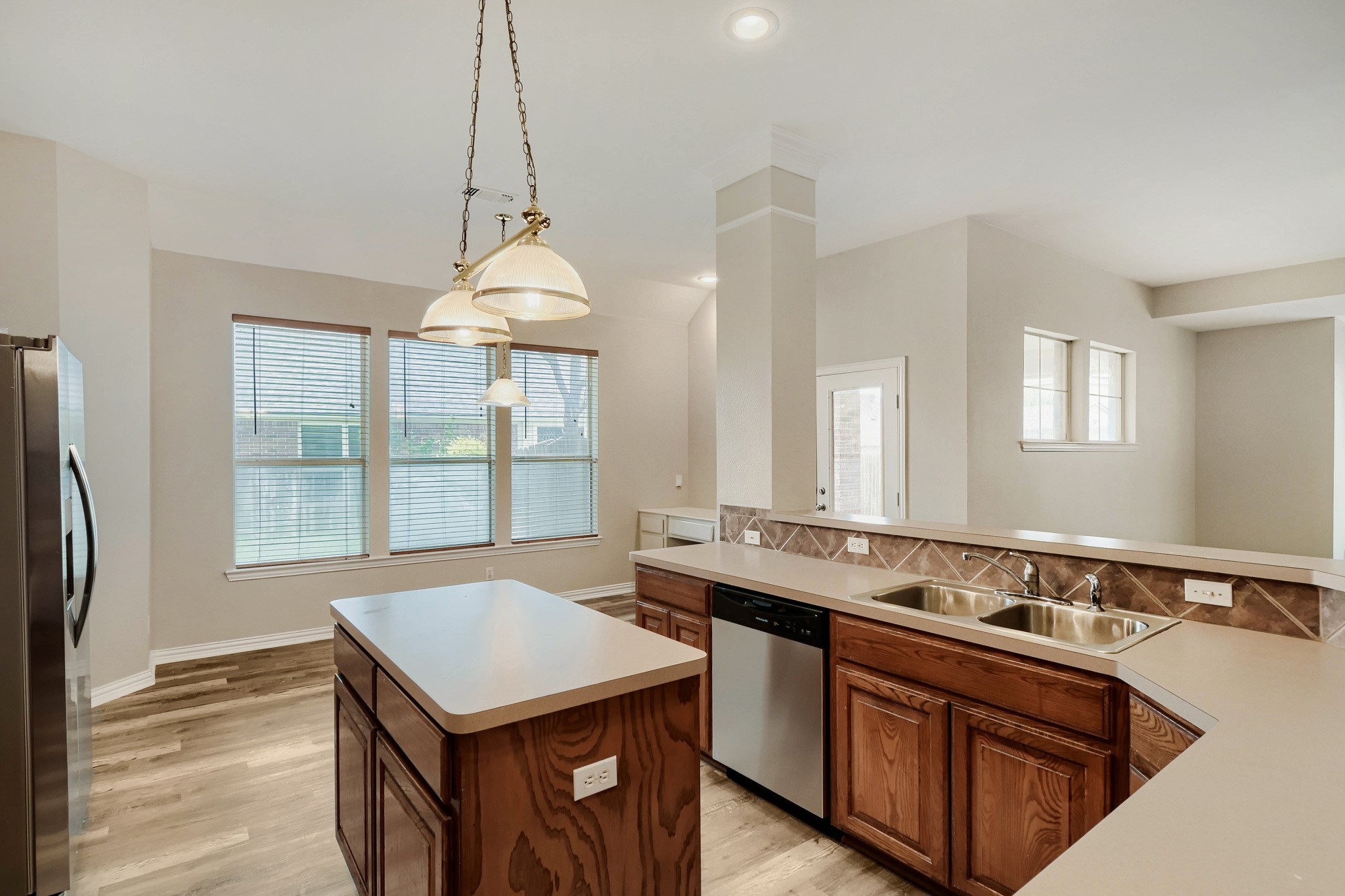 2306 Everton Drive Arlington TX 76001