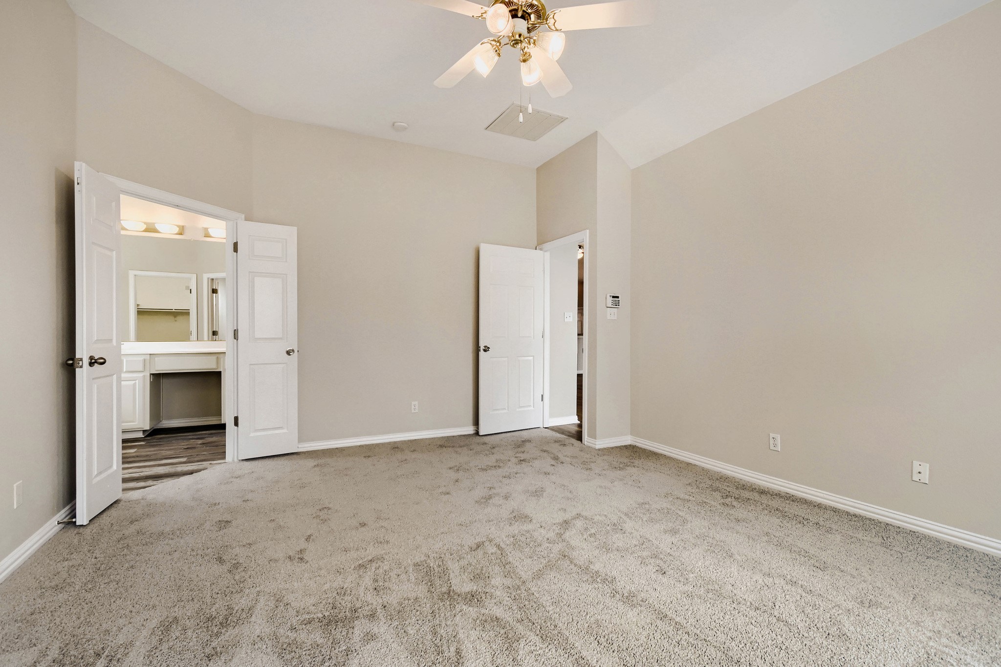 2306 Everton Drive Arlington TX 76001